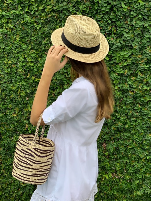 Bucket zebra purse made with toquilla straw