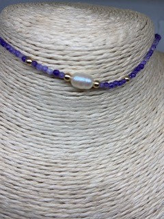 Light purple amethyst stone choker with river pearl